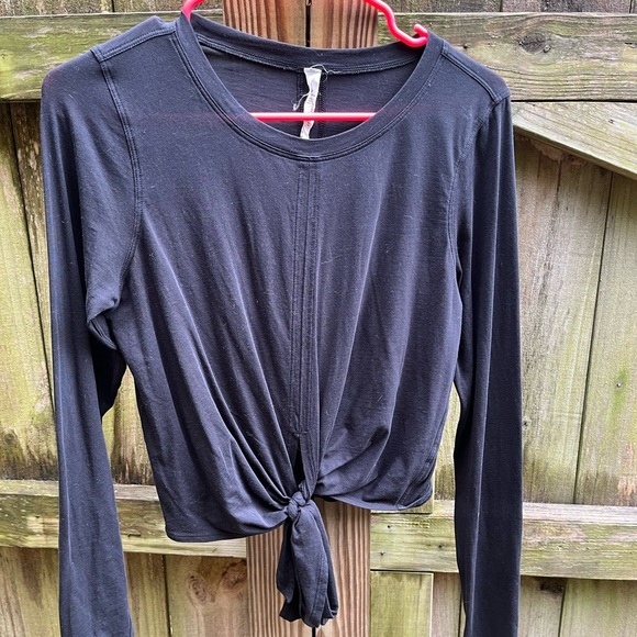 Lululemon Athletica Black Crop Tie Front Blouse - Picture 1 of 2